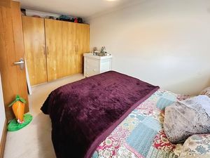 COLLINGWOOD ROAD- click for photo gallery